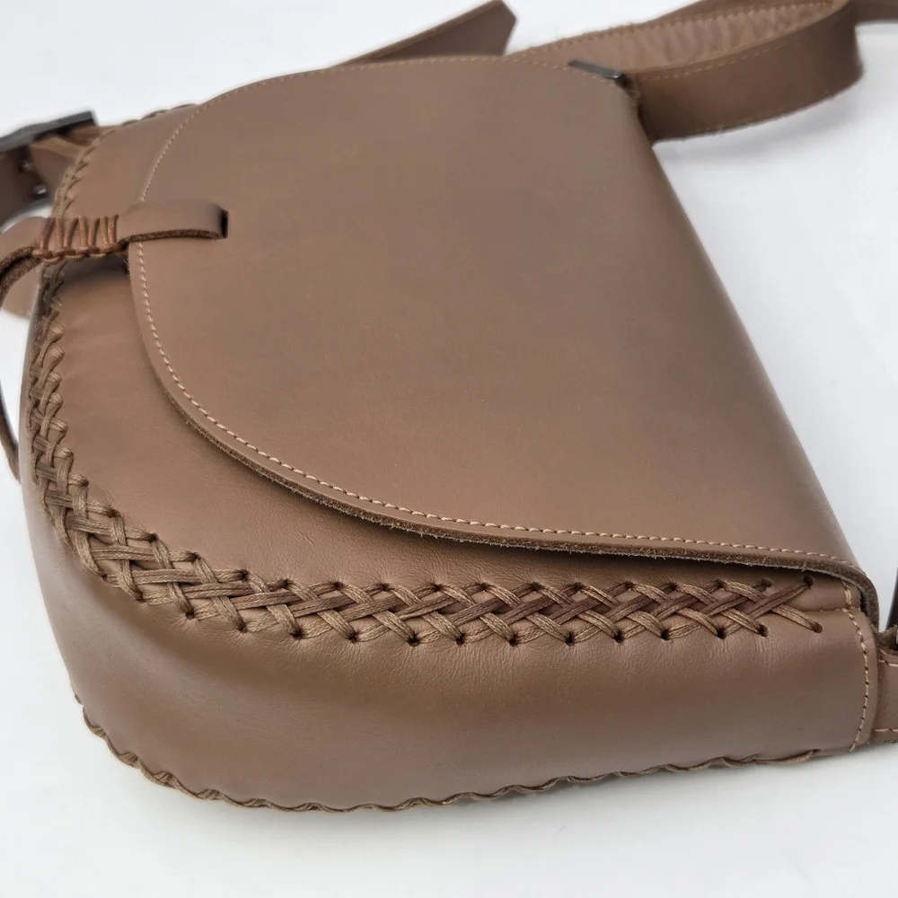 EXCELLENT CALLISTA CRAFTS MESSENGER SADDLE LEATHER BAG - TAN